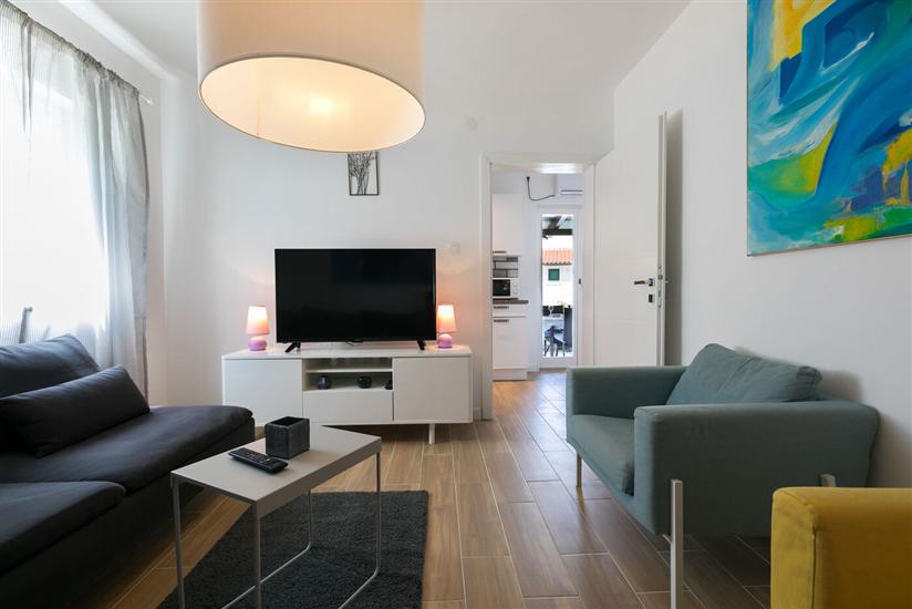 House K1, for 10 persons