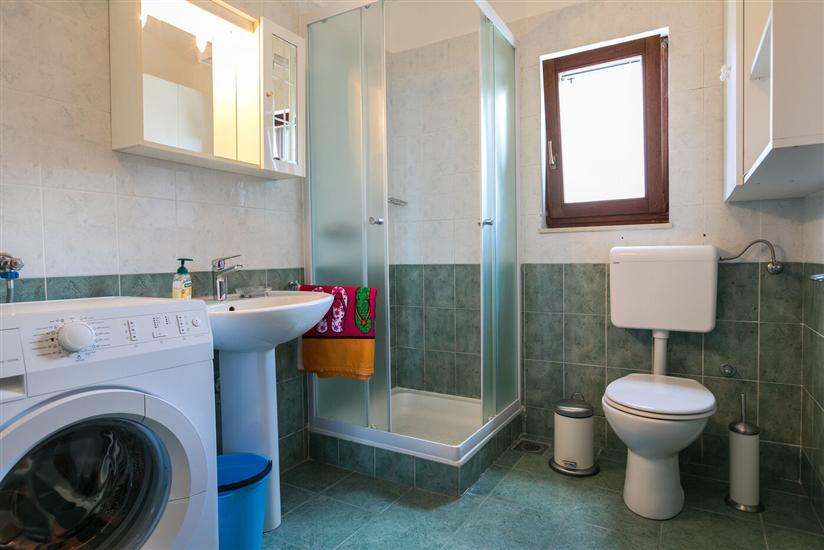 House K1, for 10 persons