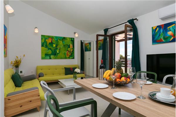 House K1, for 10 persons