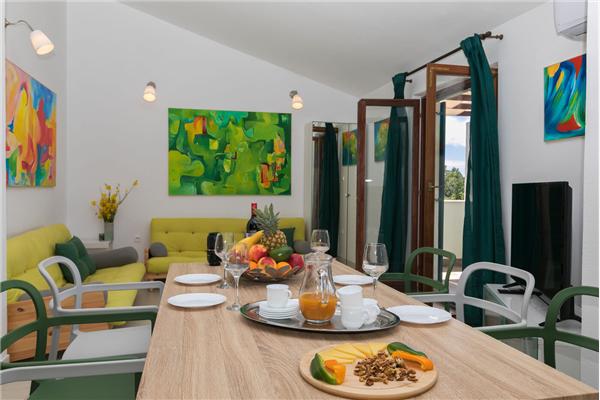 House K1, for 10 persons