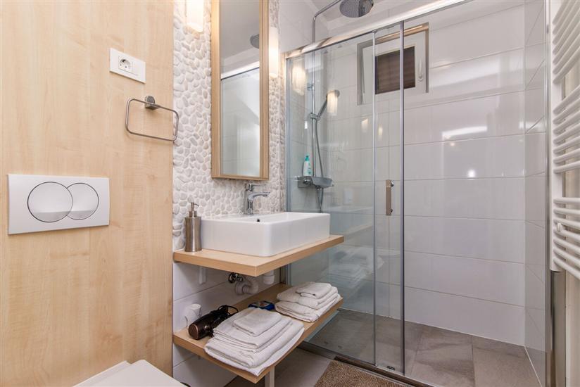 Apartment A1, for 6 persons