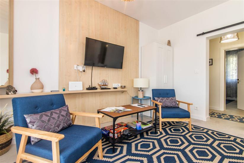 Apartment A1, for 6 persons