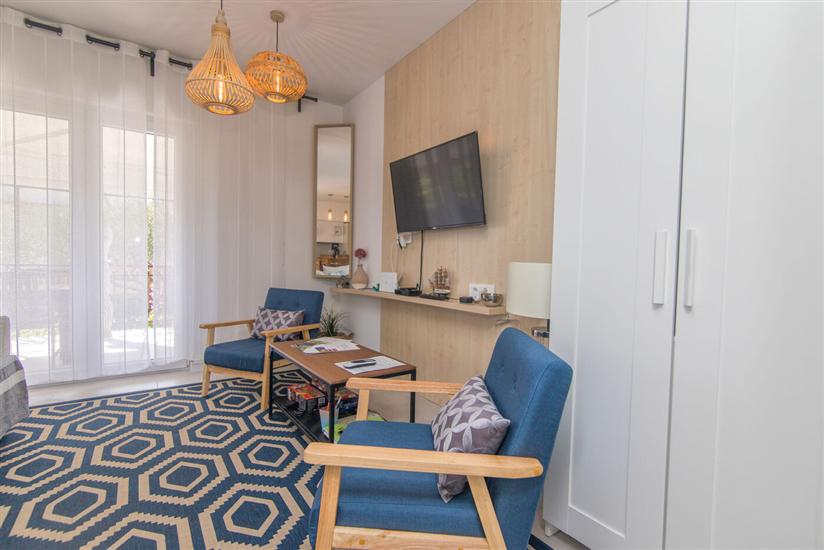 Apartment A1, for 6 persons