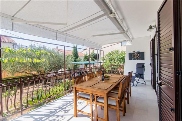 Apartment A1, for 6 persons