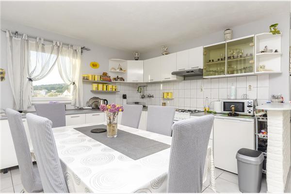 Apartment A1, for 6 persons