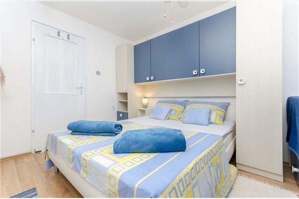 Apartment A1, for 6 persons