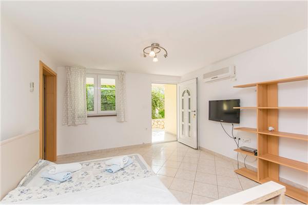 Apartment A1, for 4 persons