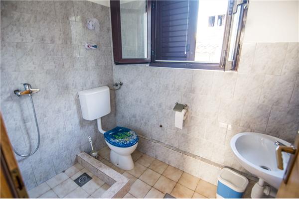 House K1, for 8 persons