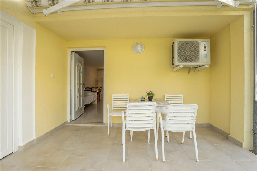 Apartment A6, for 3 persons