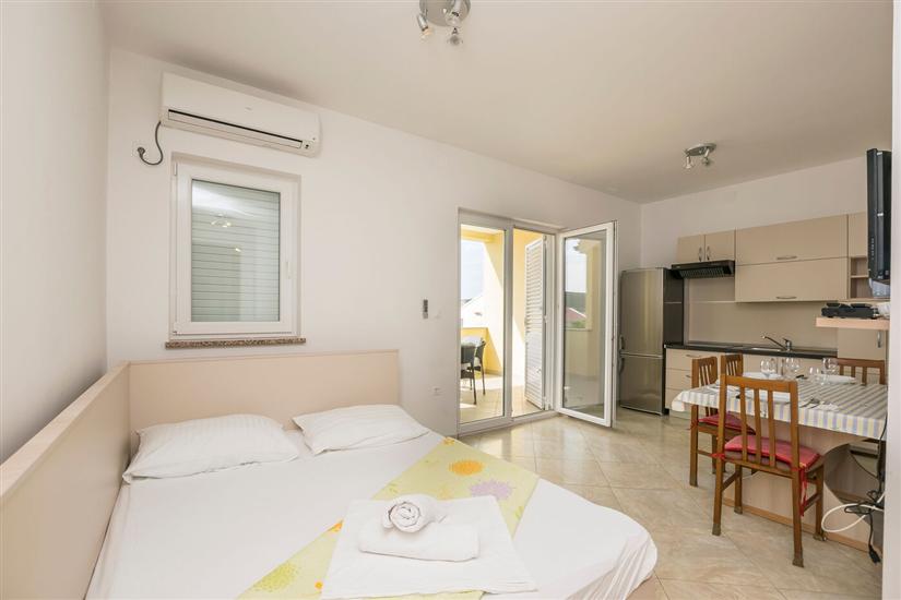 Apartment A5, for 4 persons
