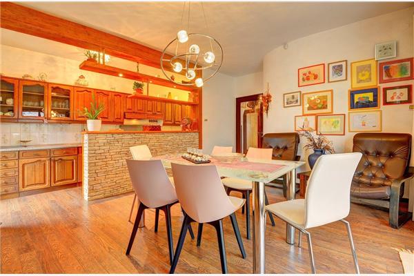 Apartment A4, for 6 persons