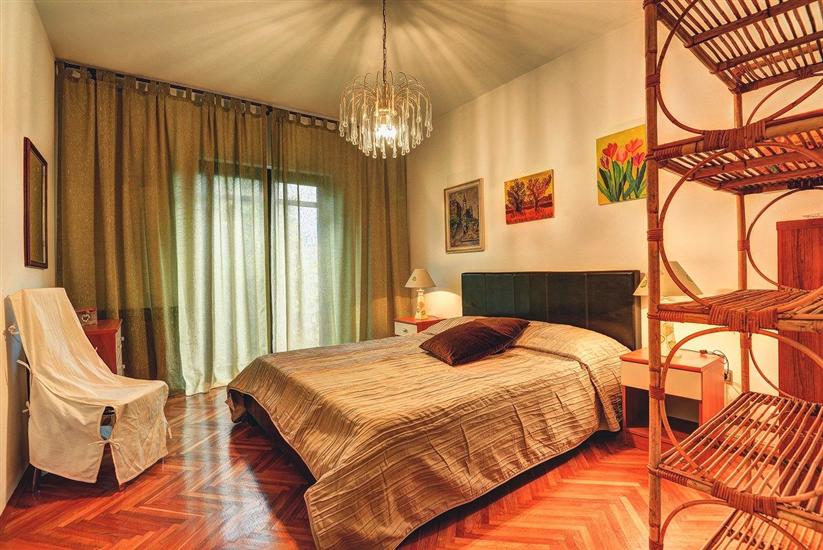 Apartment A4, for 6 persons