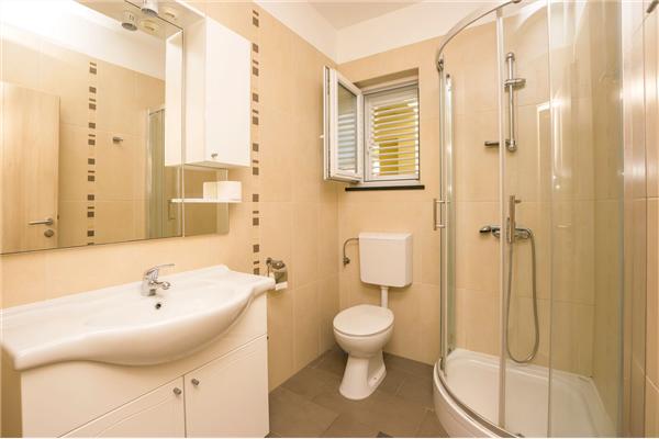 Apartment A4, for 4 persons