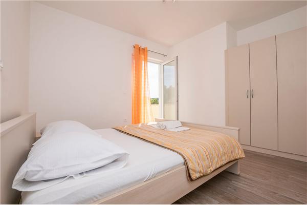 Apartment A4, for 4 persons