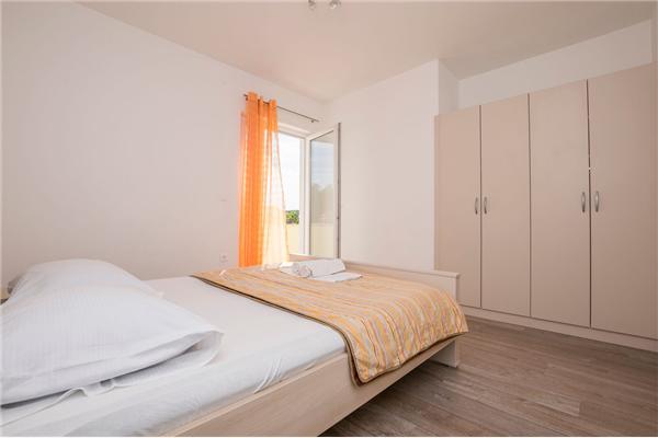 Apartment A2, for 4 persons