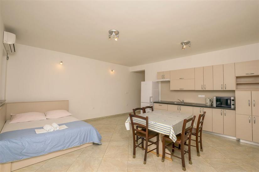 Apartment A3, for 4 persons