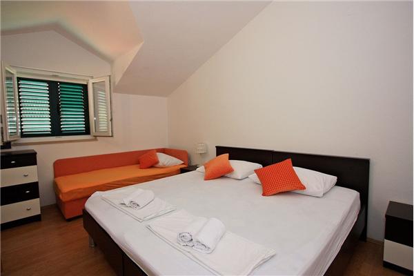 Apartment A3, for 9 persons