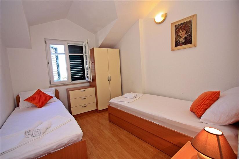 Apartment A3, for 9 persons