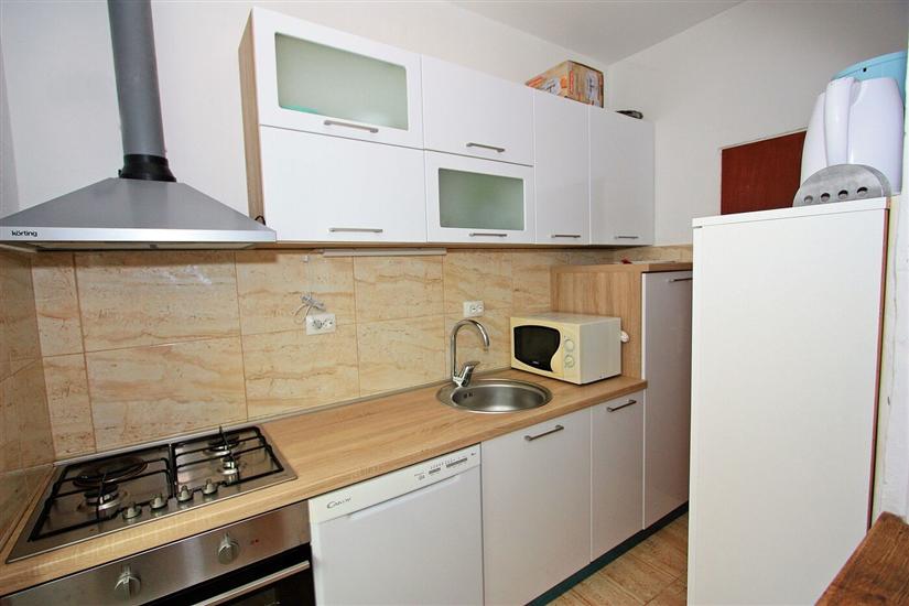 Apartment A2, for 8 persons