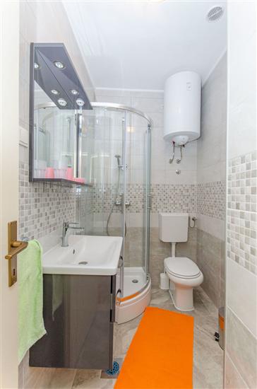 Apartment A1, for 7 persons