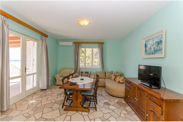 Apartment A1, for 7 persons