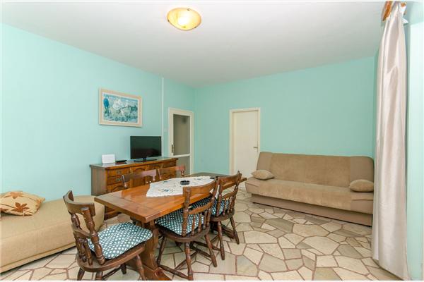 Apartment A1, for 7 persons