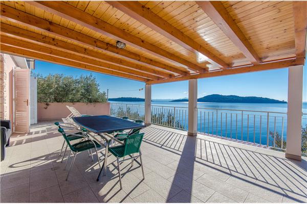 Apartment A1, for 7 persons