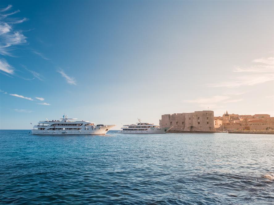 Dubrovnik-old-town-walls