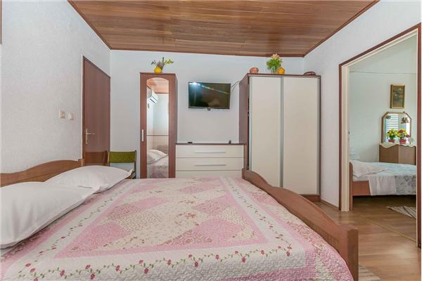 Apartment A1, for 4 persons