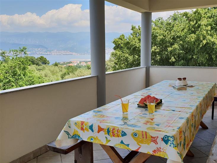 Apartment A1, for 6 persons