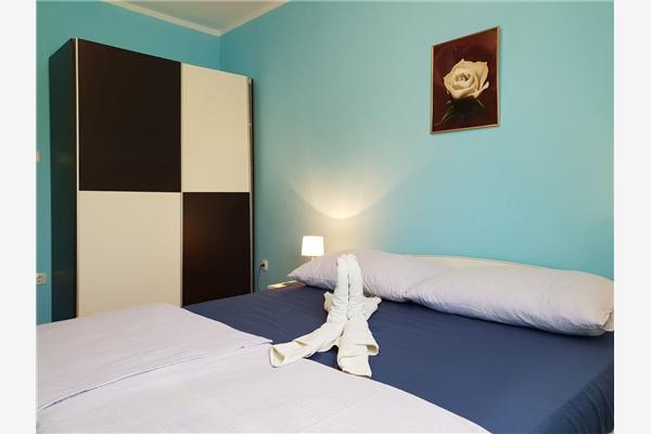 Apartment A1, for 6 persons