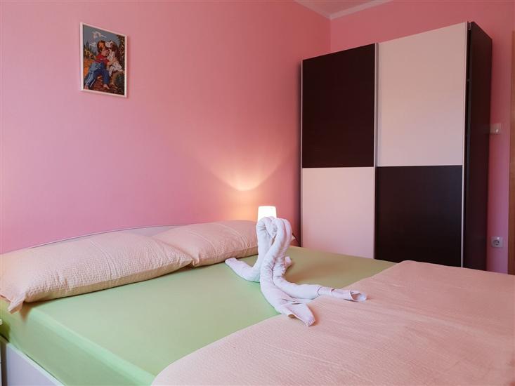 Apartment A1, for 6 persons