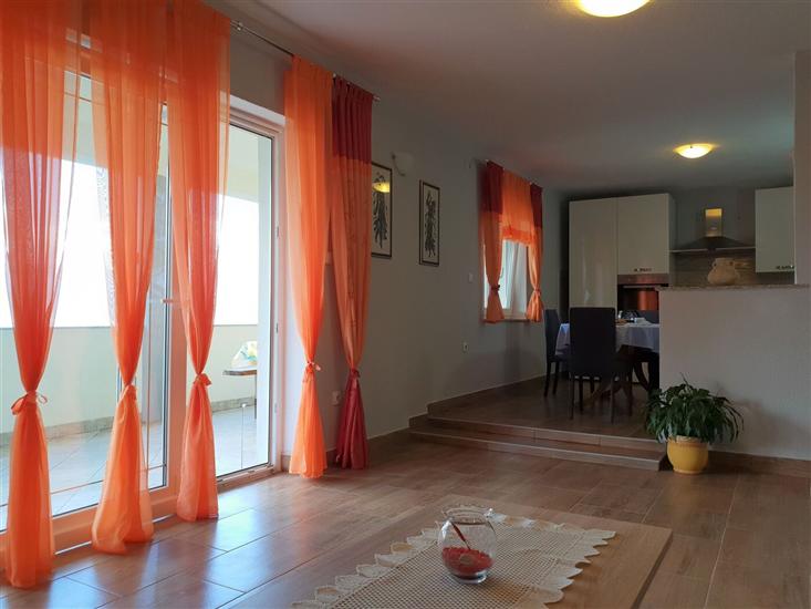 Apartment A1, for 6 persons