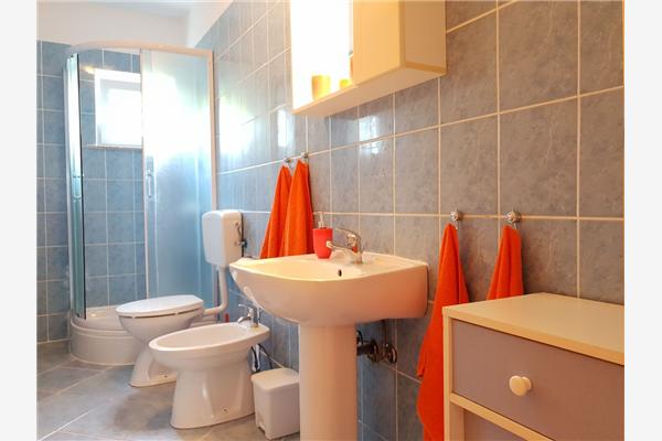 Apartment A1, for 6 persons