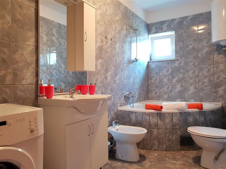 Apartment A1, for 6 persons