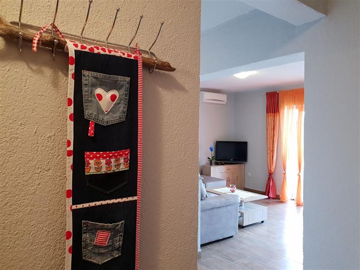 Apartment A1, for 6 persons