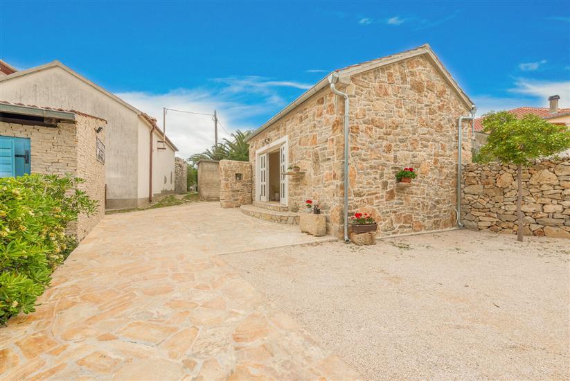 House K1, for 10 persons