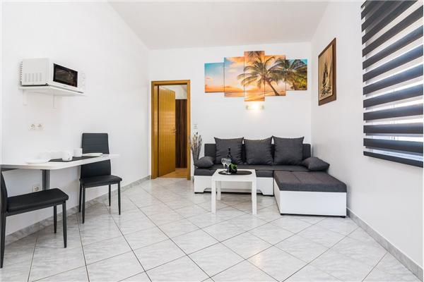 Apartment A4, for 4 persons