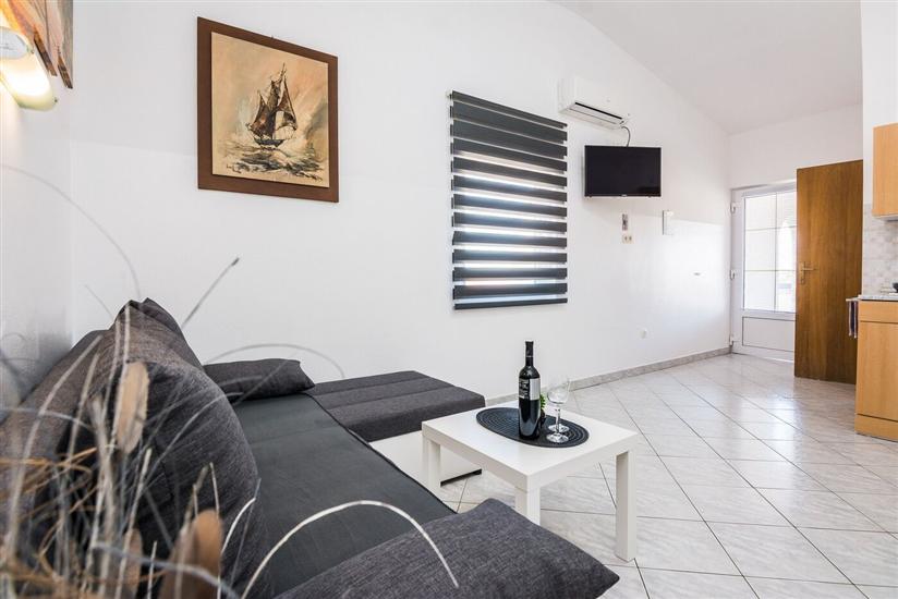 Apartment A4, for 4 persons