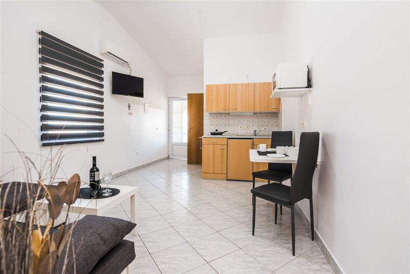 Apartment A6, for 4 persons