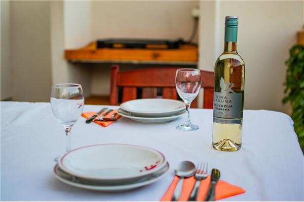 Apartment A1, for 5 persons