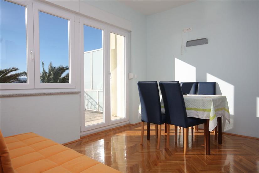 Apartment A8, for 4 persons