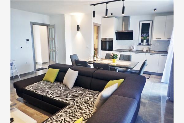 House K1, for 8 persons