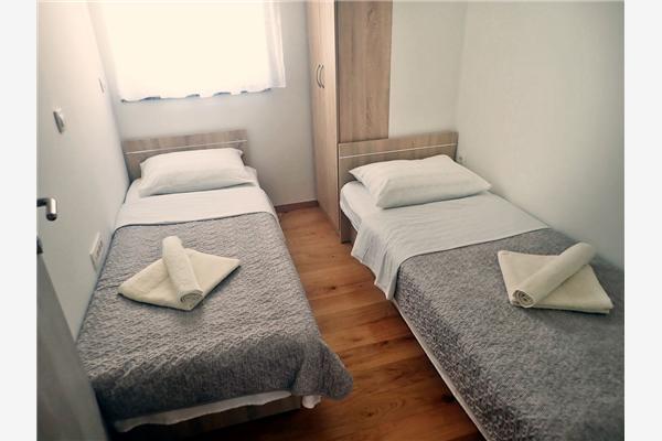 House K1, for 8 persons