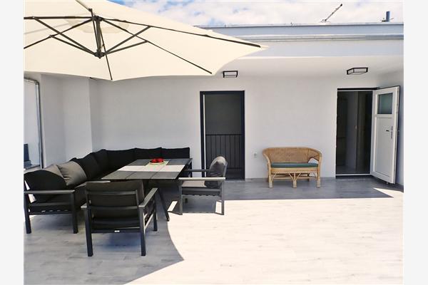 House K1, for 8 persons