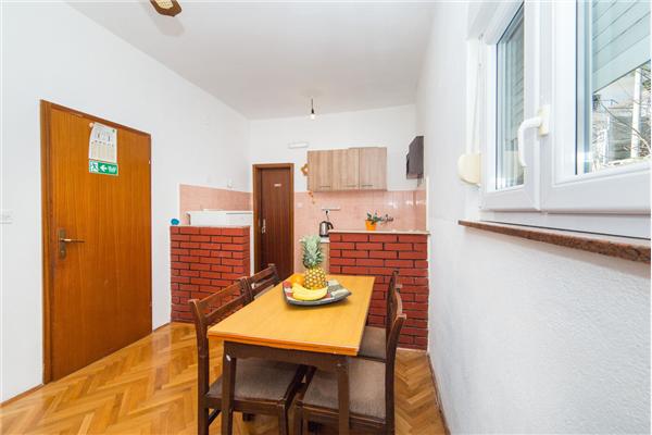 Apartment A2, for 4 persons