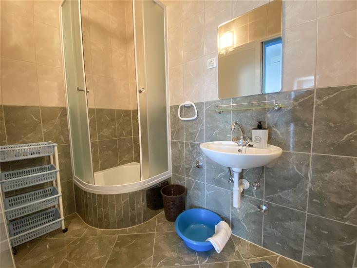 Room A3, for 3 persons