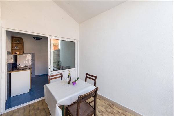 Room A4, for 2 persons