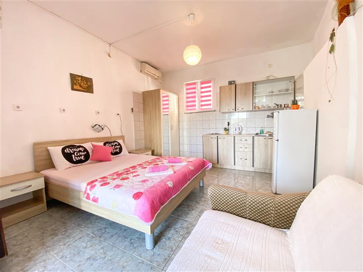 Apartment A7, for 2 persons