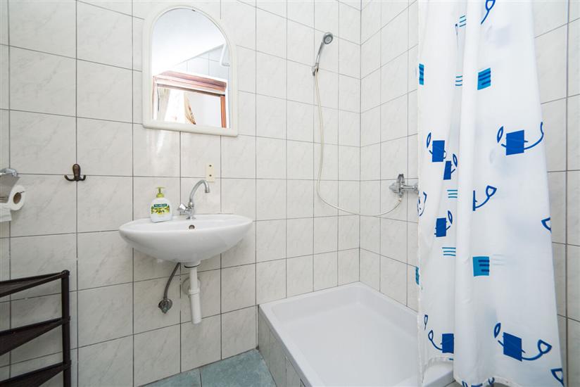 Apartment A7, for 2 persons